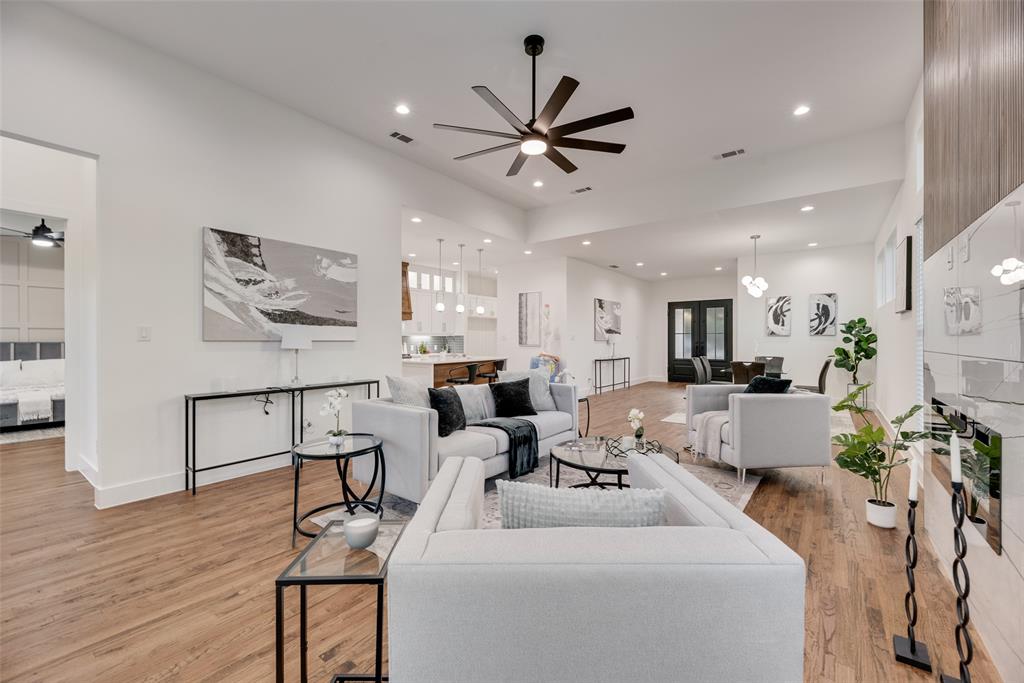 Dallas, Texas, 75211, United States, 4 Bedrooms Bedrooms, ,4 BathroomsBathrooms,Residential,For Sale,1893566