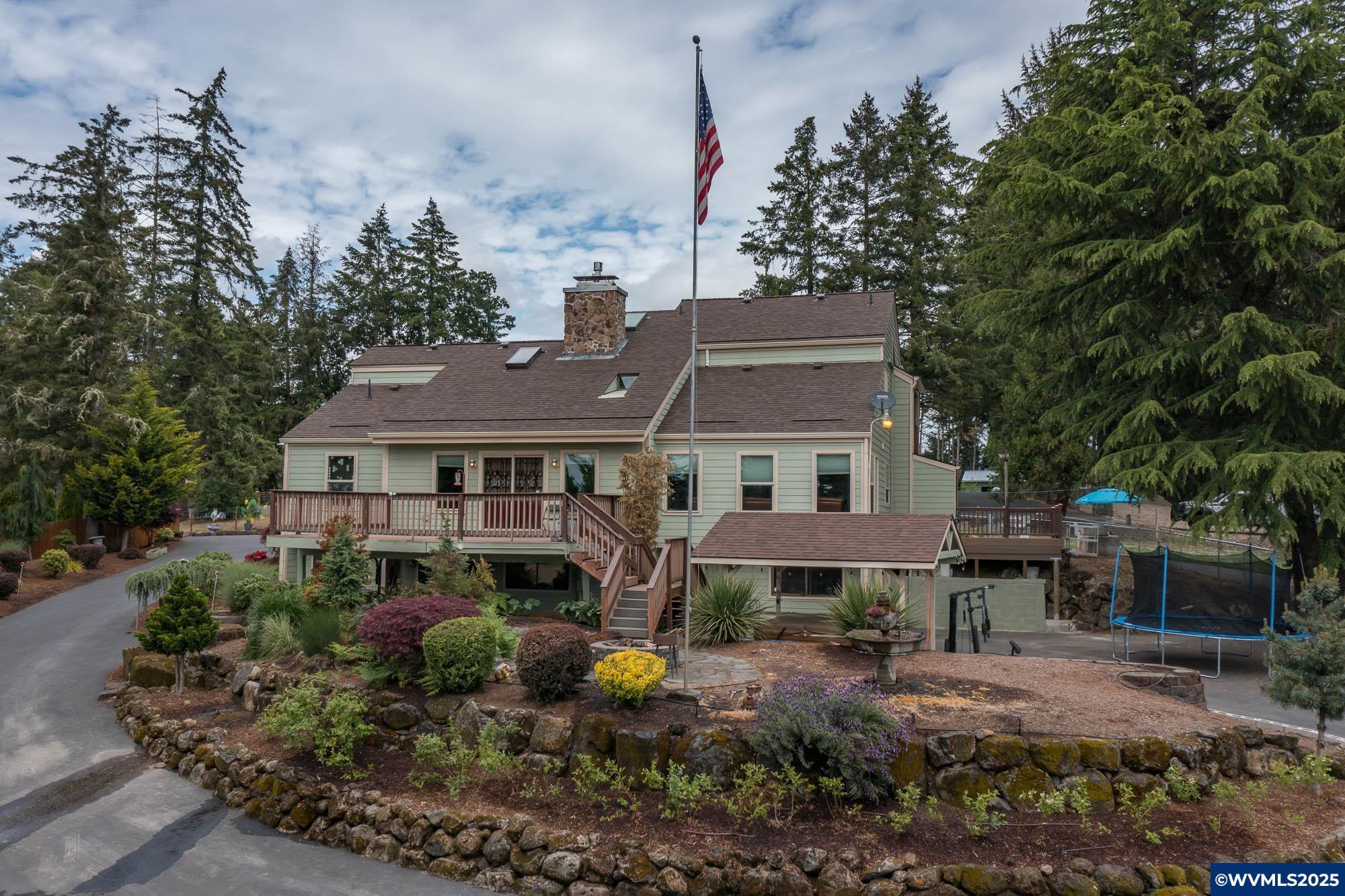 Salem, Oregon, 97304, United States, 4 Bedrooms Bedrooms, ,4 BathroomsBathrooms,Residential,For Sale,1805050