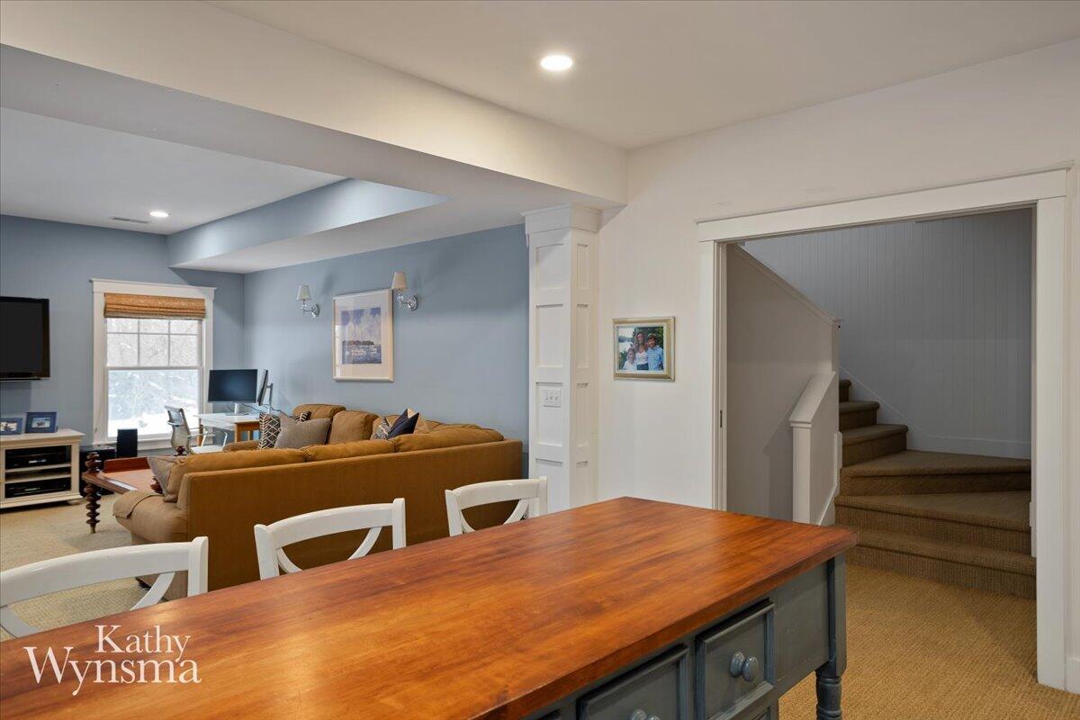 East Grand Rapids, Michigan, 49506, United States, 5 Bedrooms Bedrooms, ,5 BathroomsBathrooms,Residential,For Sale,1933647