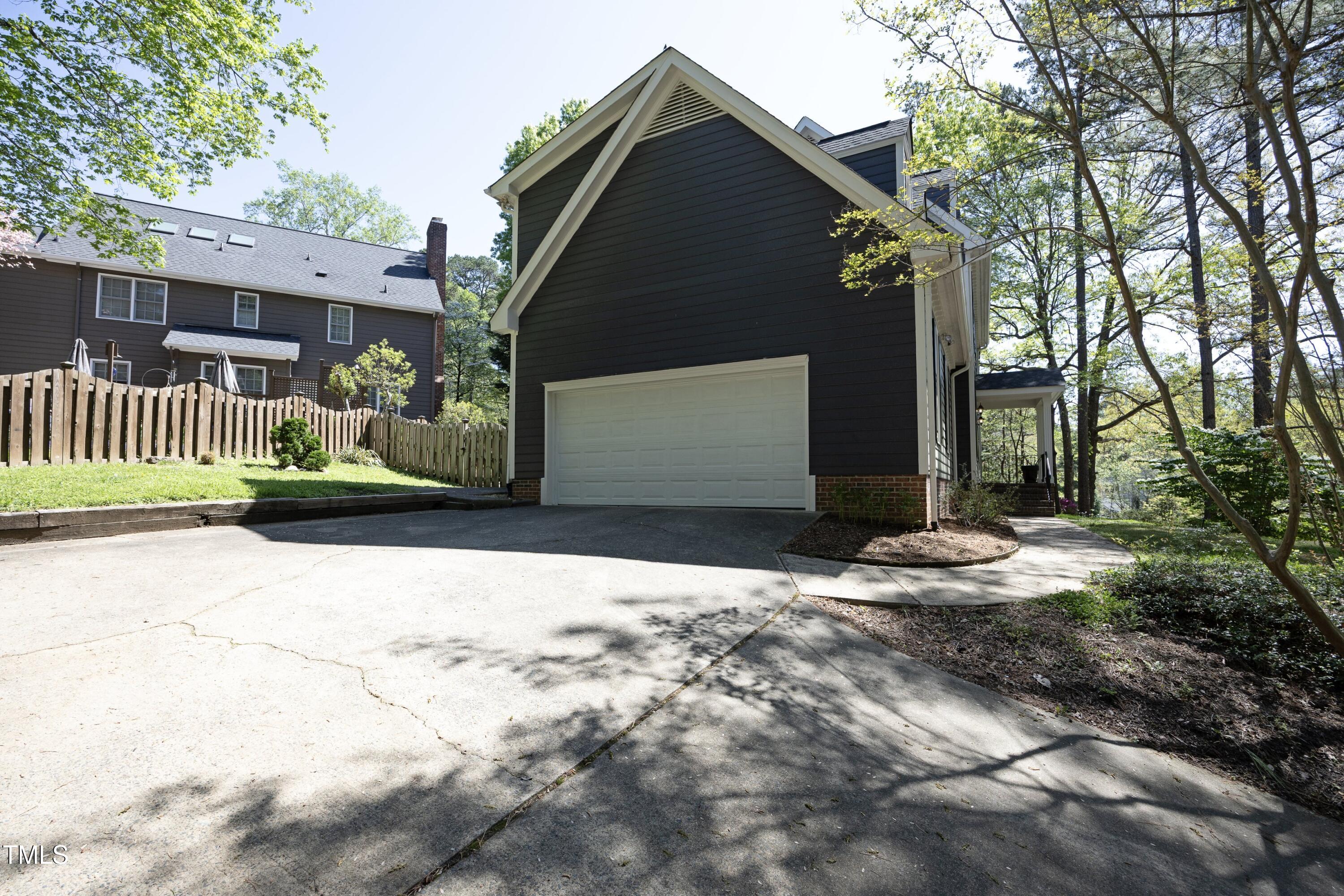 Chapel Hill, North Carolina, 27516, United States, 5 Bedrooms Bedrooms, ,4 BathroomsBathrooms,Residential,For Sale,1784851