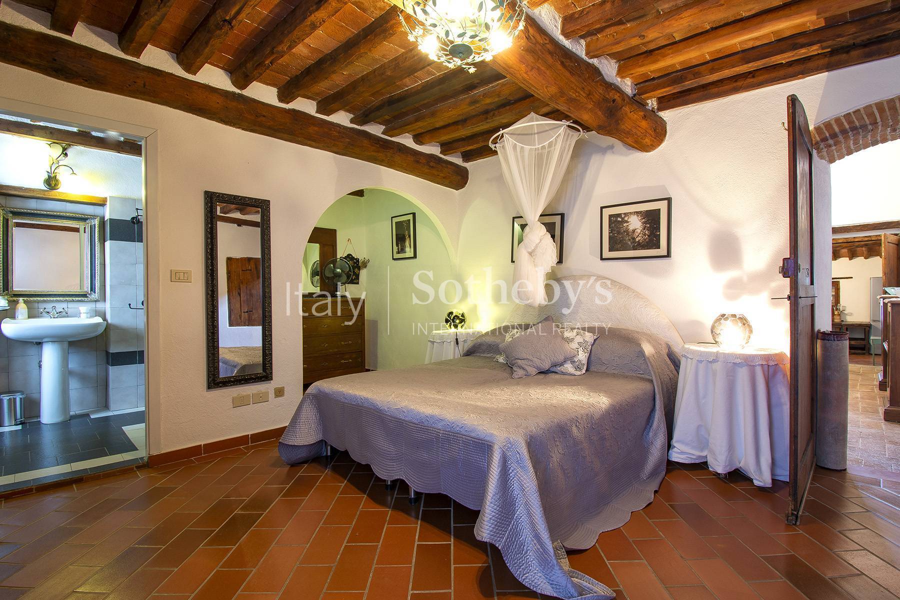  Panoramic agriturismo producing organic olive oil of Chianti - 物件實景