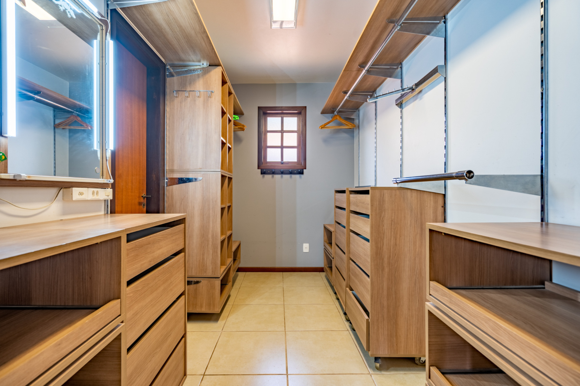  Mountain residence with leisure area and guest suite in Itaipava - 物件實景