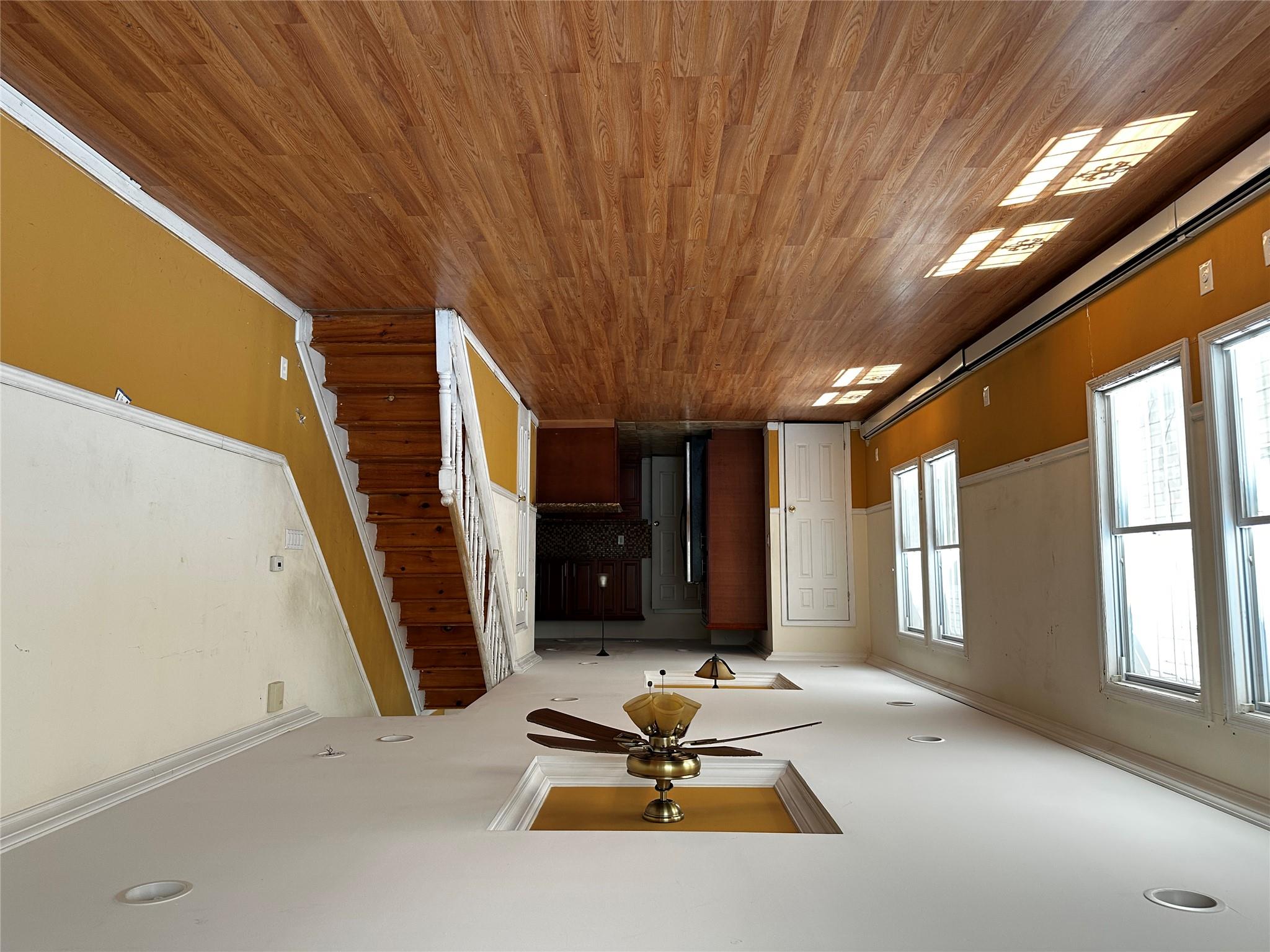 Jamaica, New York, 11433, United States, 3 Bedrooms Bedrooms, ,2 BathroomsBathrooms,Residential,For Sale,1883672