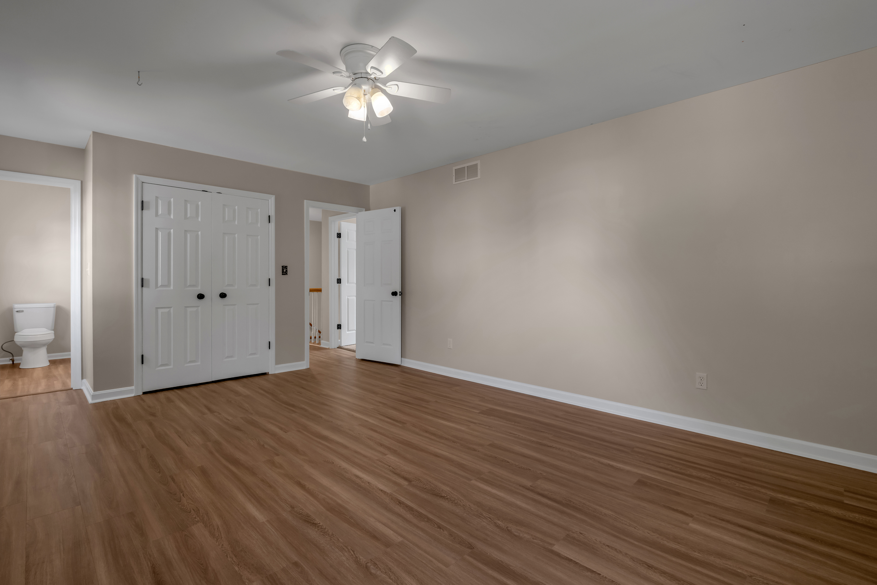  4688 Spring Creek Drive - 物件實景