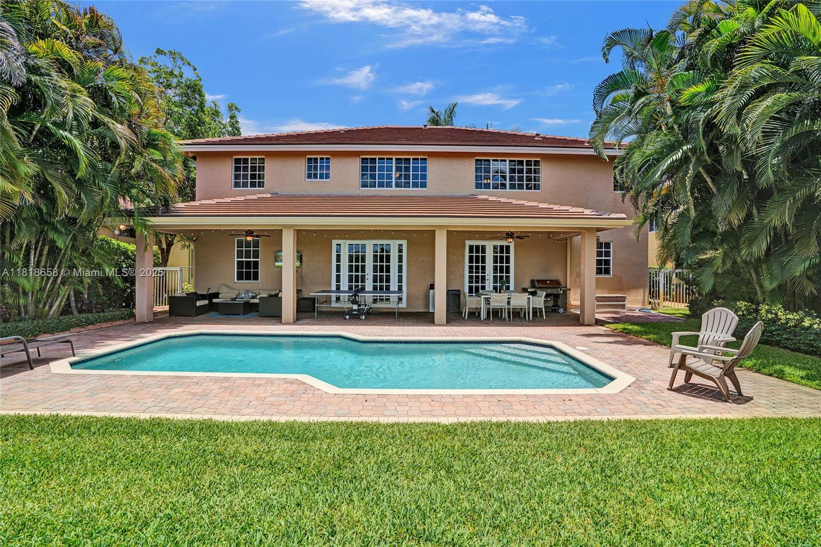 Weston, Florida, 33327, United States, 6 Bedrooms Bedrooms, ,4 BathroomsBathrooms,Residential,For Sale,1850132