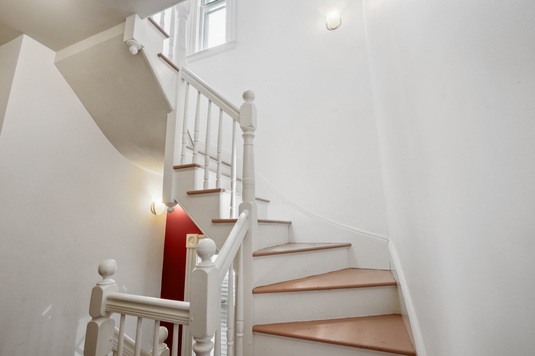 Somerville, Massachusetts, 02143-4209, United States, 6 Bedrooms Bedrooms, ,3 BathroomsBathrooms,Residential,For Sale,1816239