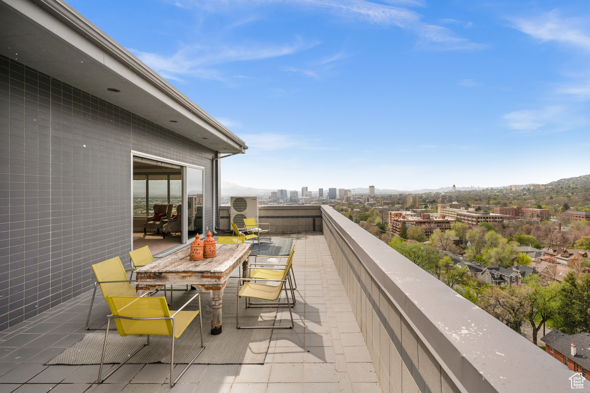 Salt Lake City, Utah, 84102, United States, 3 Bedrooms Bedrooms, ,3 BathroomsBathrooms,Residential,For Sale,1795279