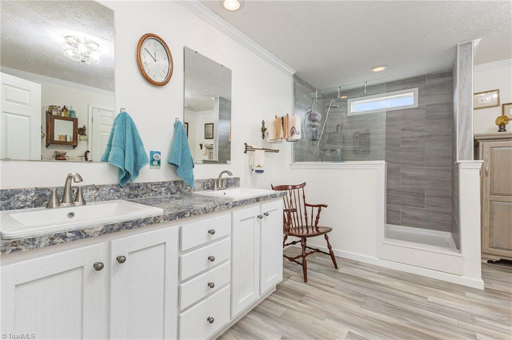Burlington, North Carolina, 27217, United States, 3 Bedrooms Bedrooms, ,3 BathroomsBathrooms,Residential,For Sale,1908926