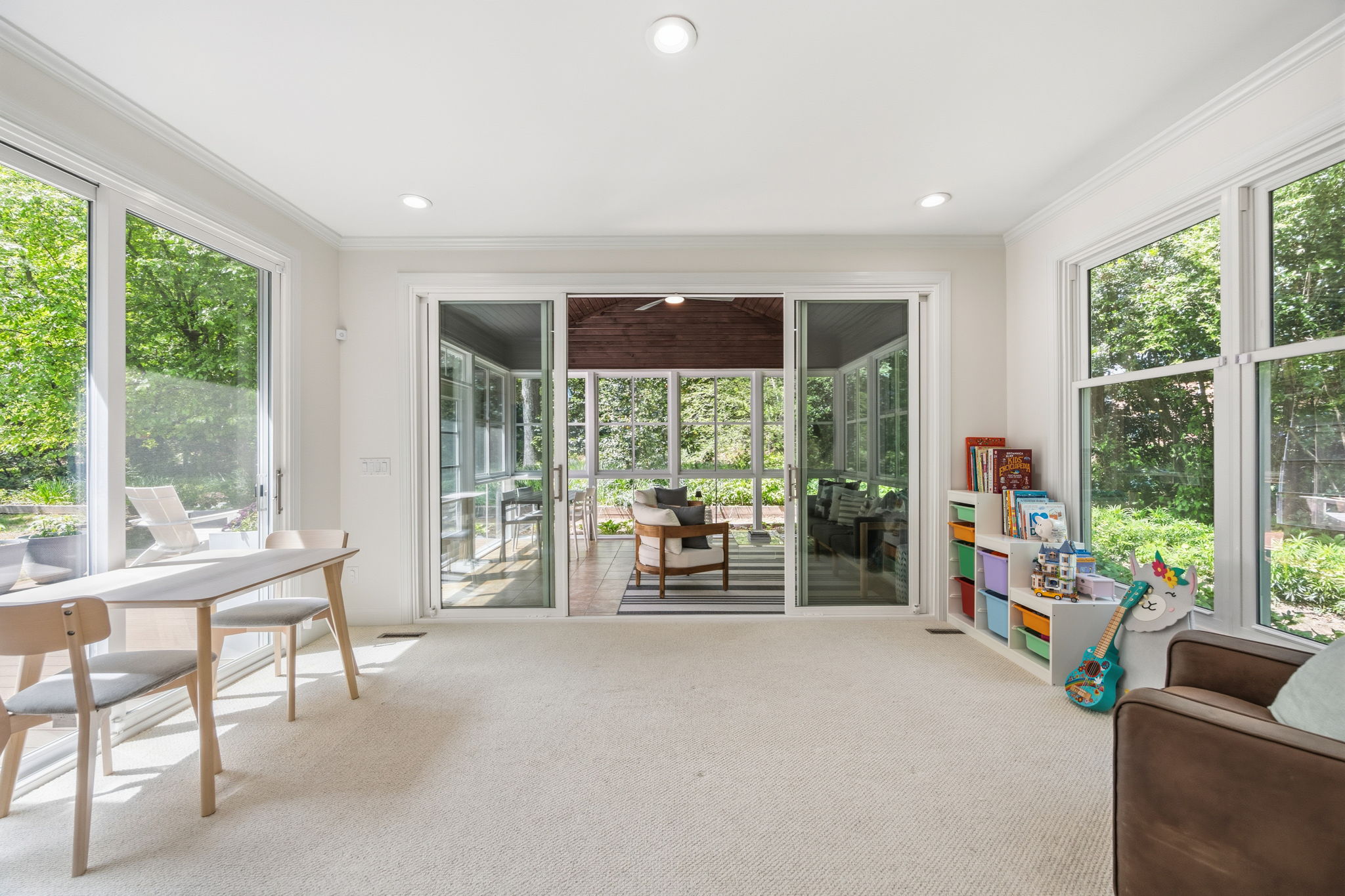  8 Sedgewood Road, Chapel Hill, NC 27514 - 物件實景