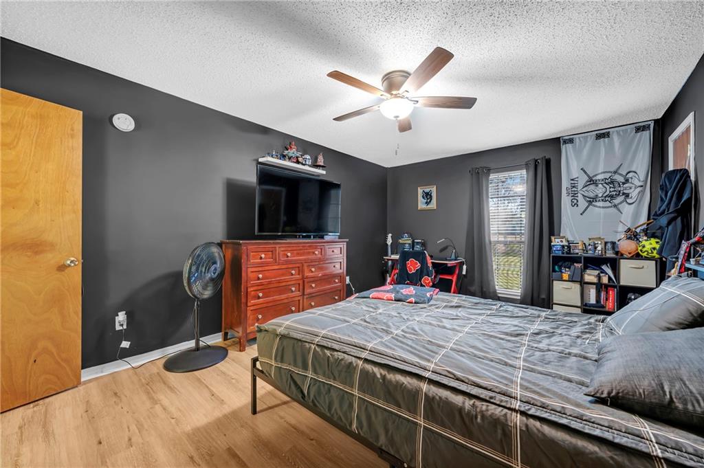 Grand Bay, Alabama, 36541, United States, 5 Bedrooms Bedrooms, ,3 BathroomsBathrooms,Residential,For Sale,2000990