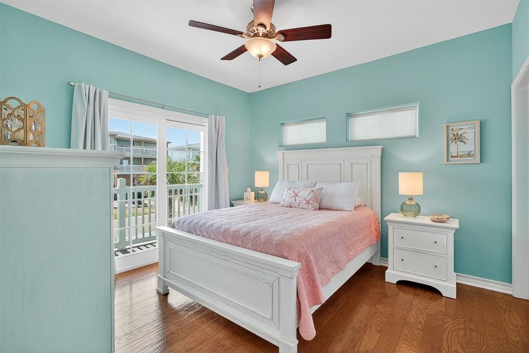 Port Aransas, Texas, 78373, United States, 4 Bedrooms Bedrooms, ,5 BathroomsBathrooms,Residential,For Sale,1926125