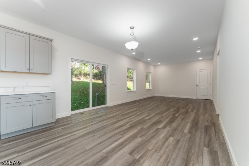 Washington Boro, New Jersey, 07882, United States, 4 Bedrooms Bedrooms, ,3 BathroomsBathrooms,Residential,For Sale,1987811