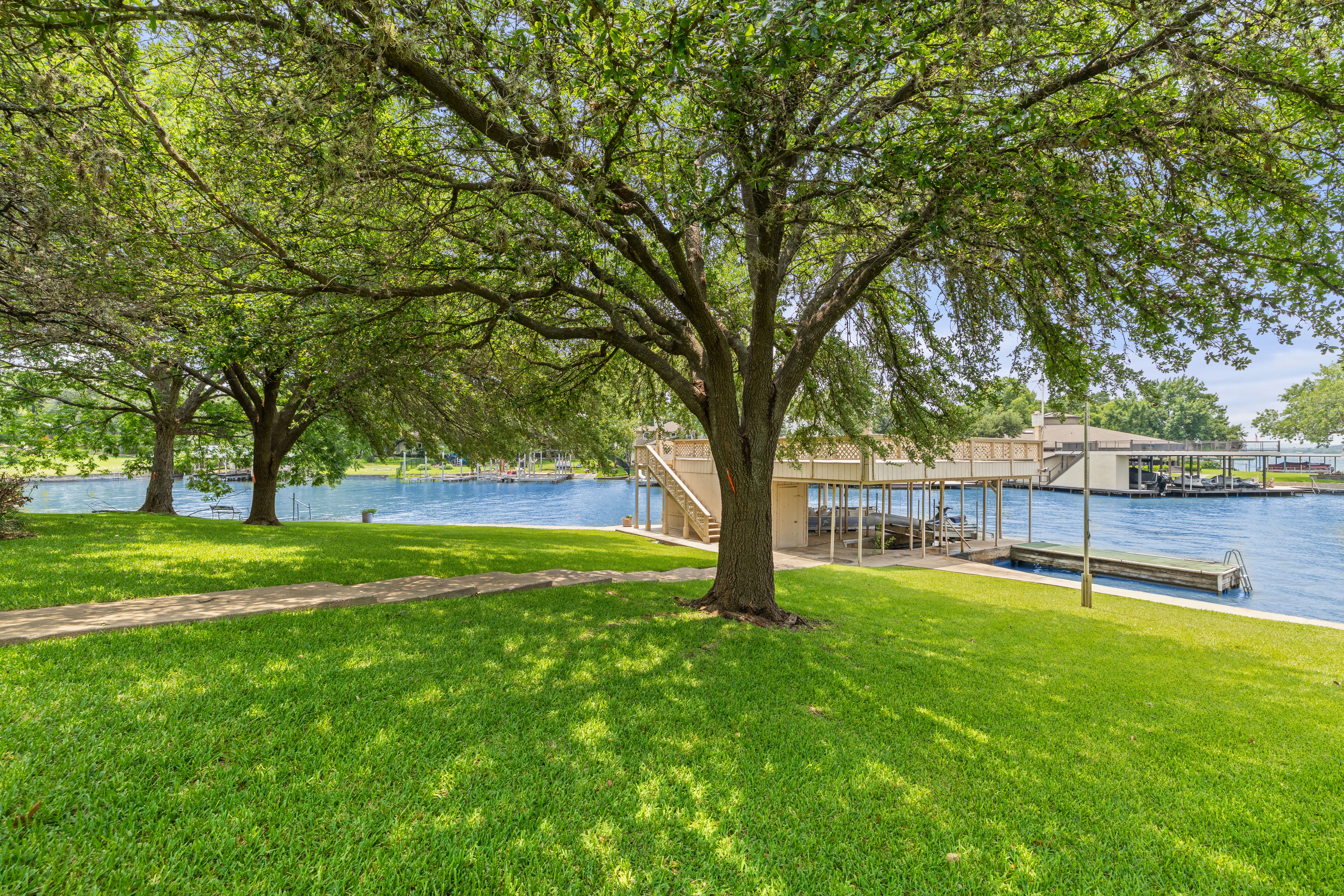  Prime Lake LBJ Waterfront Opportunity - 物件實景