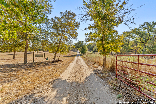 Seguin, Texas, 78155, United States, ,2 BathroomsBathrooms,Residential,For Sale,1983192