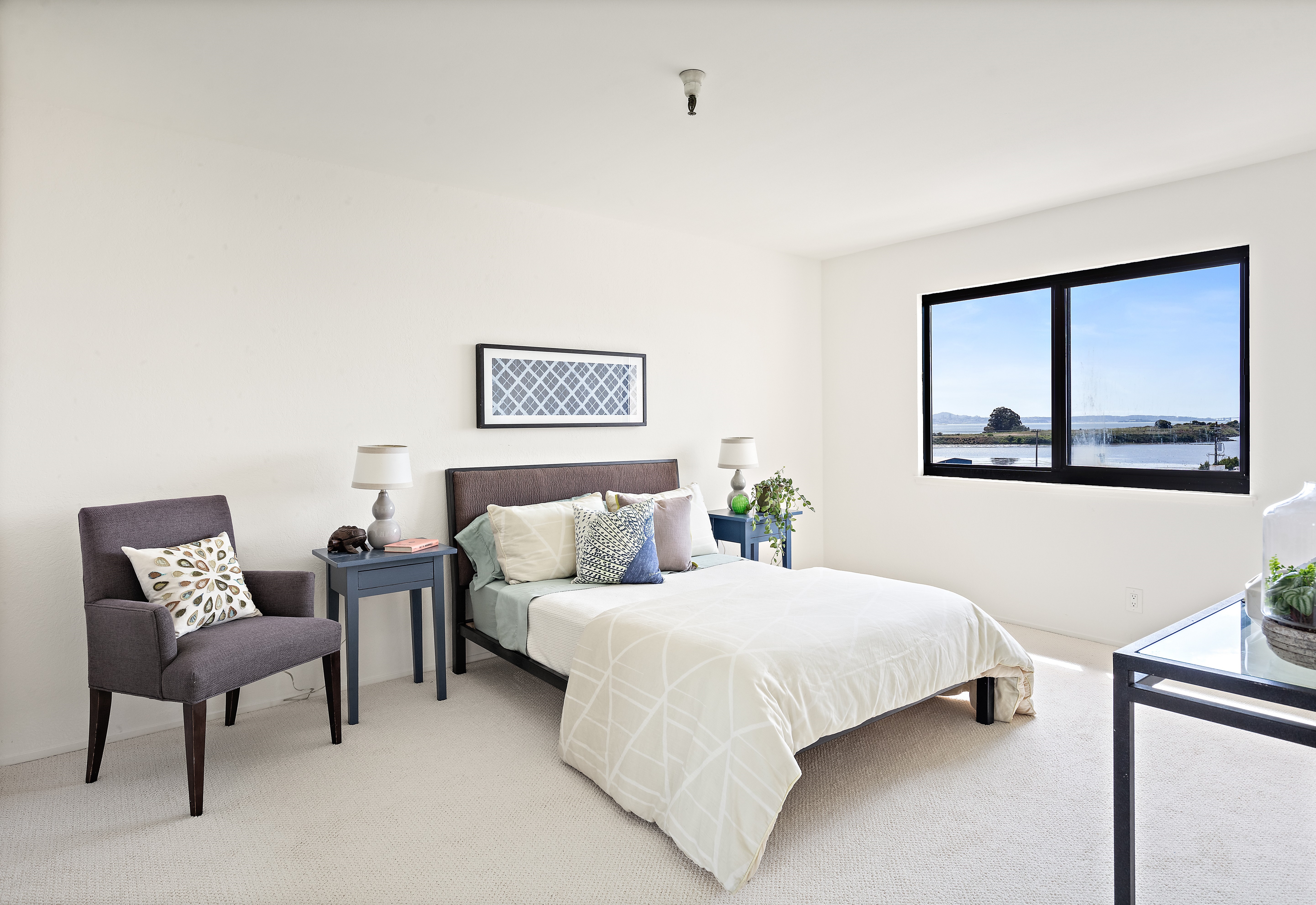  Above It All: Top-Floor Condominium with Sweeping Bay Views - 物件實景