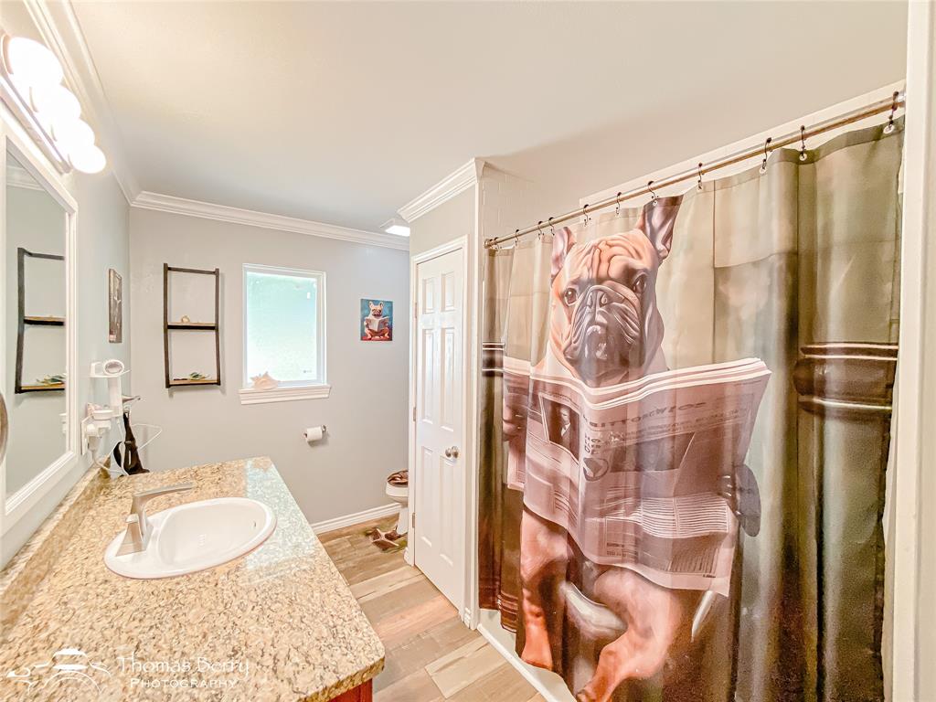 Clyde, Texas, 79510, United States, 3 Bedrooms Bedrooms, ,2 BathroomsBathrooms,Residential,For Sale,1898763