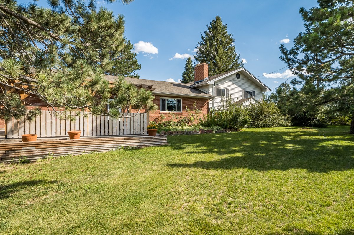 Cheyenne, Wyoming, 82009, United States, 3 Bedrooms Bedrooms, ,2 BathroomsBathrooms,Residential,For Sale,1976817