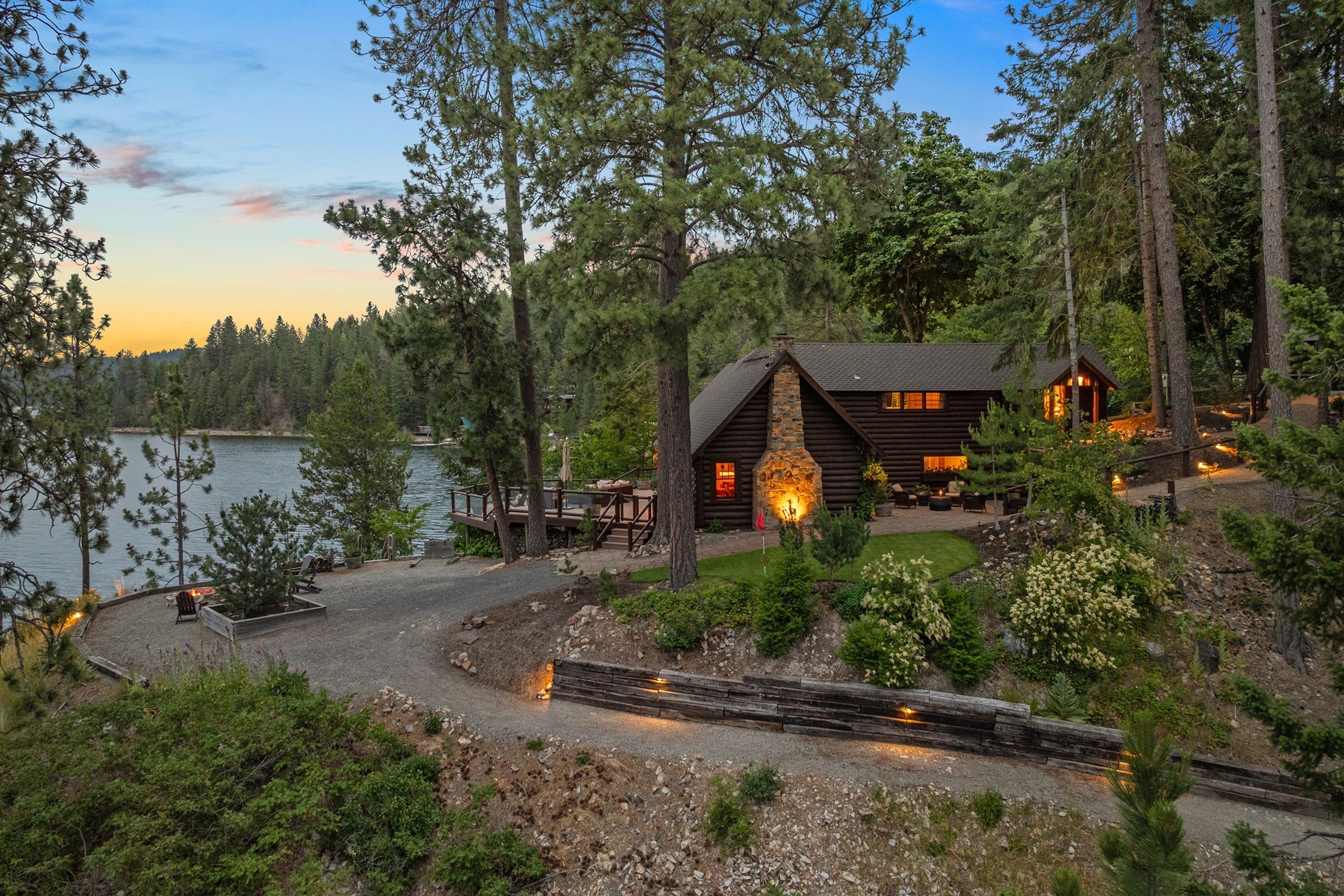 Captivating Upscale Log Lakefront Retreat - 物件實景