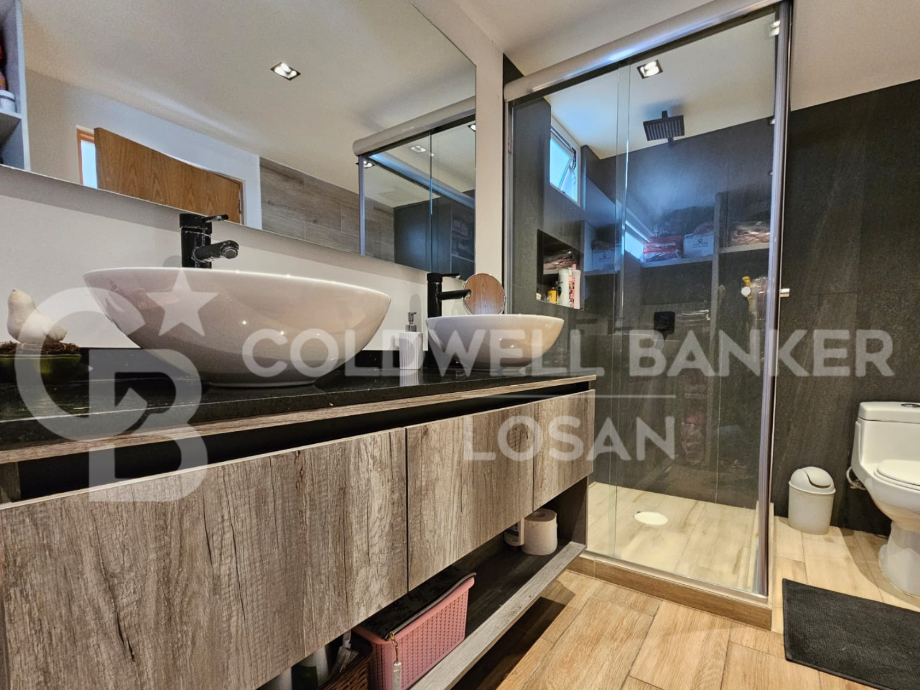 Atizapán de Zaragoza, Estado de méxico, 52930, Mexico, 3 Bedrooms Bedrooms, ,3 BathroomsBathrooms,Residential,For Sale,1688362