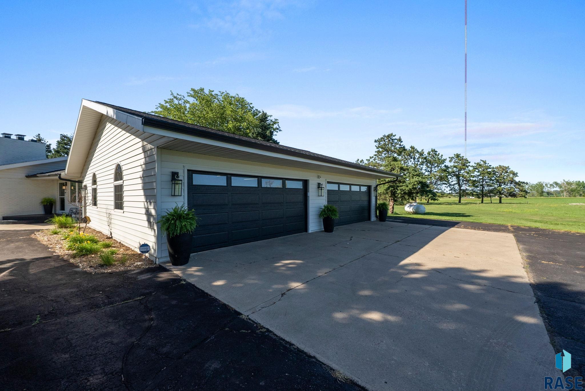 Brandon, South Dakota, 57005, United States, 5 Bedrooms Bedrooms, ,1 BathroomBathrooms,Residential,For Sale,1940595