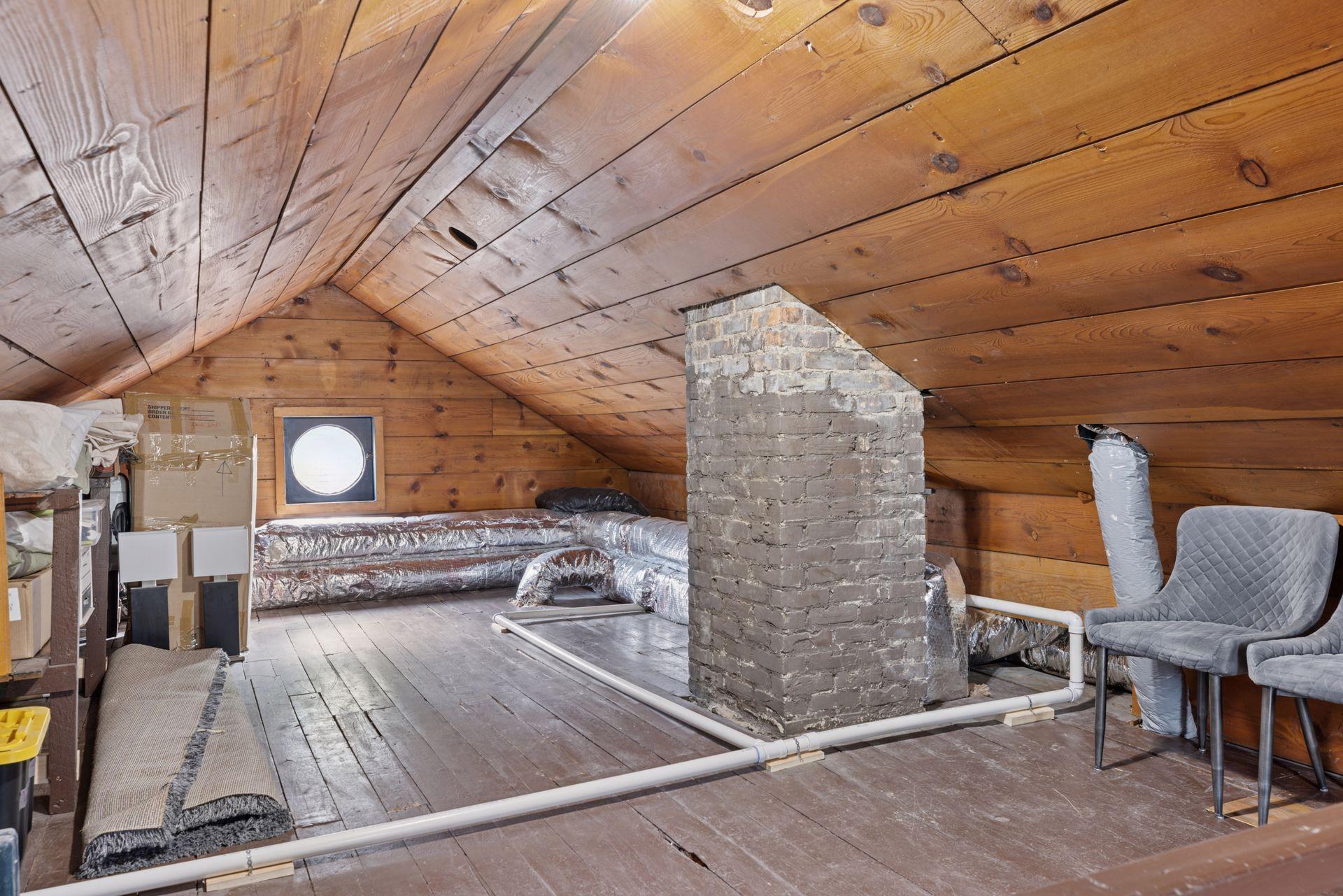 Minneapolis, Minnesota, 55408, United States, 4 Bedrooms Bedrooms, ,3 BathroomsBathrooms,Residential,For Sale,1938866