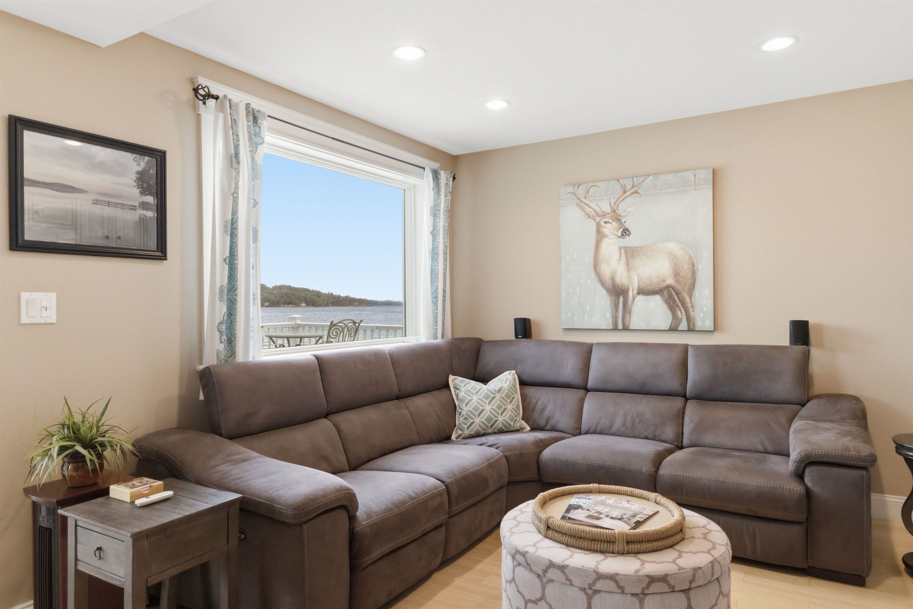 Meredith, New Hampshire, 03253, United States, 5 Bedrooms Bedrooms, ,2 BathroomsBathrooms,Residential,For Sale,1995867