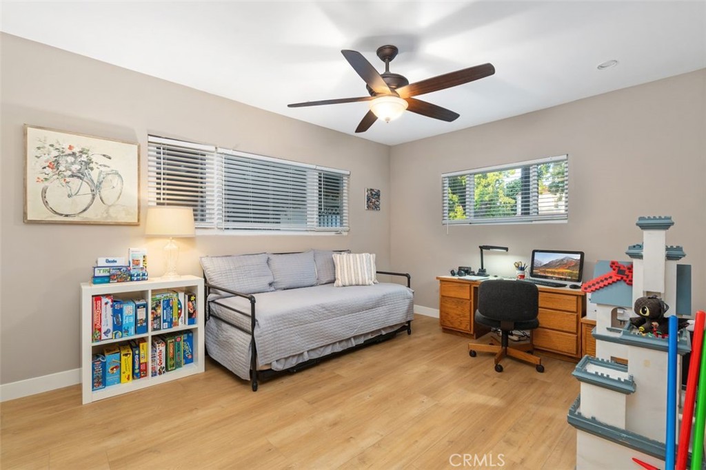Woodland Hills, California, 91367, United States, 5 Bedrooms Bedrooms, ,3 BathroomsBathrooms,Residential,For Sale,1907450