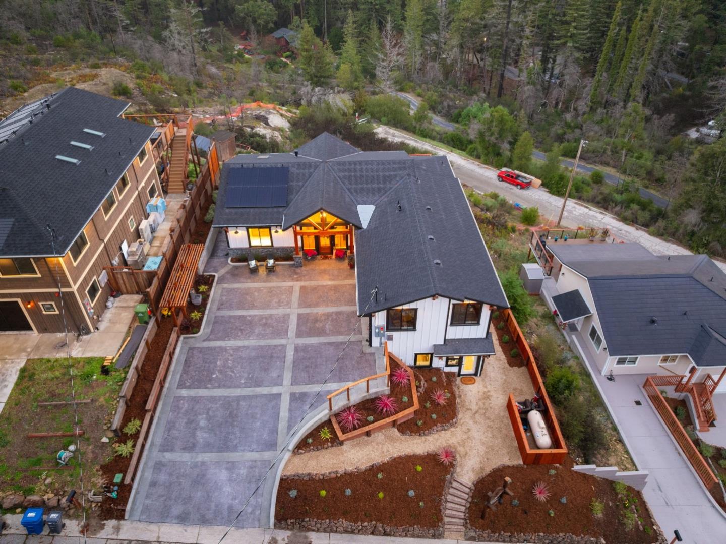 Boulder Creek, California, 95006, United States, 5 Bedrooms Bedrooms, ,4 BathroomsBathrooms,Residential,For Sale,1991450