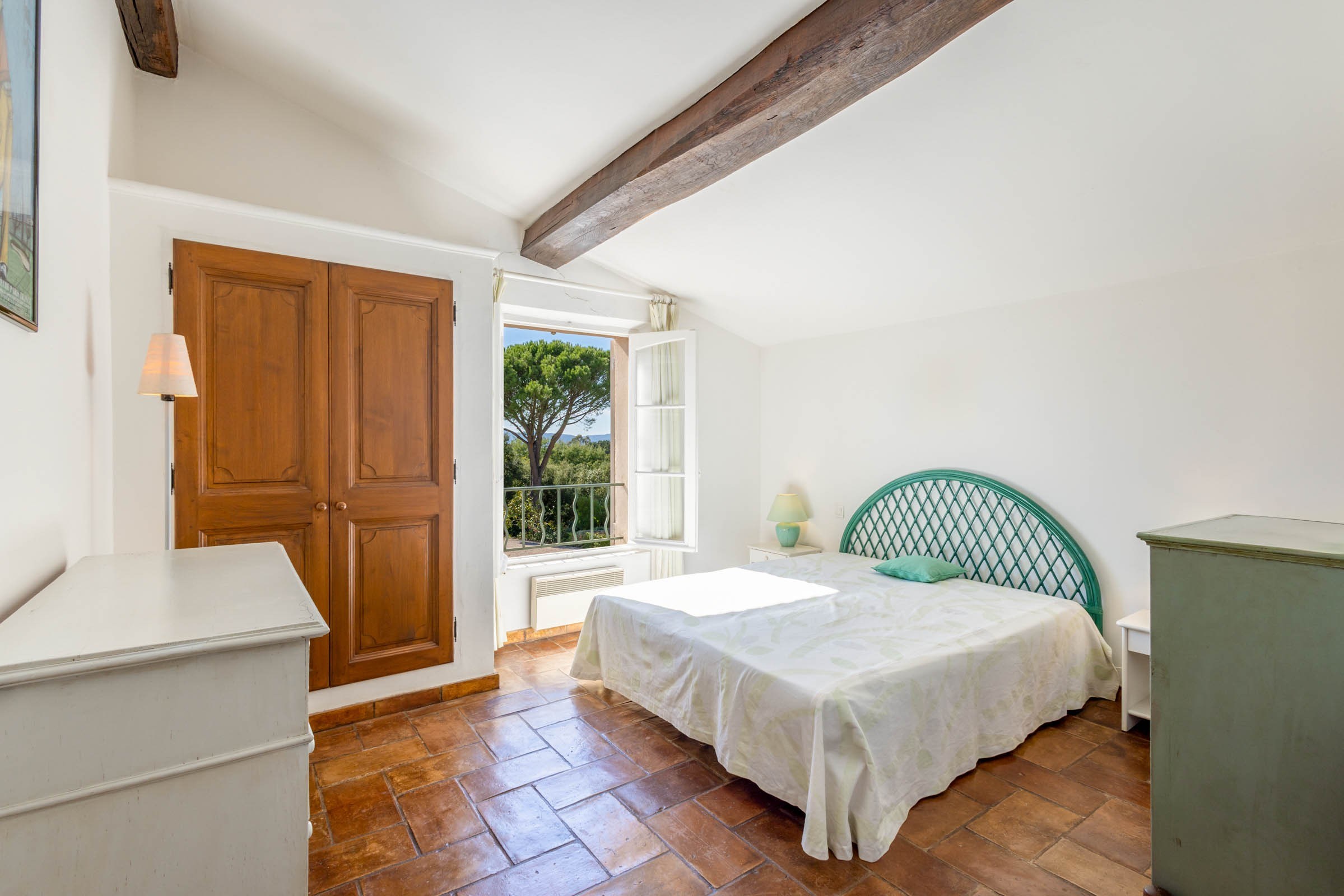  Provençal villa with pool for sale in Grimaud, near Guerrevieille beach - 物件實景