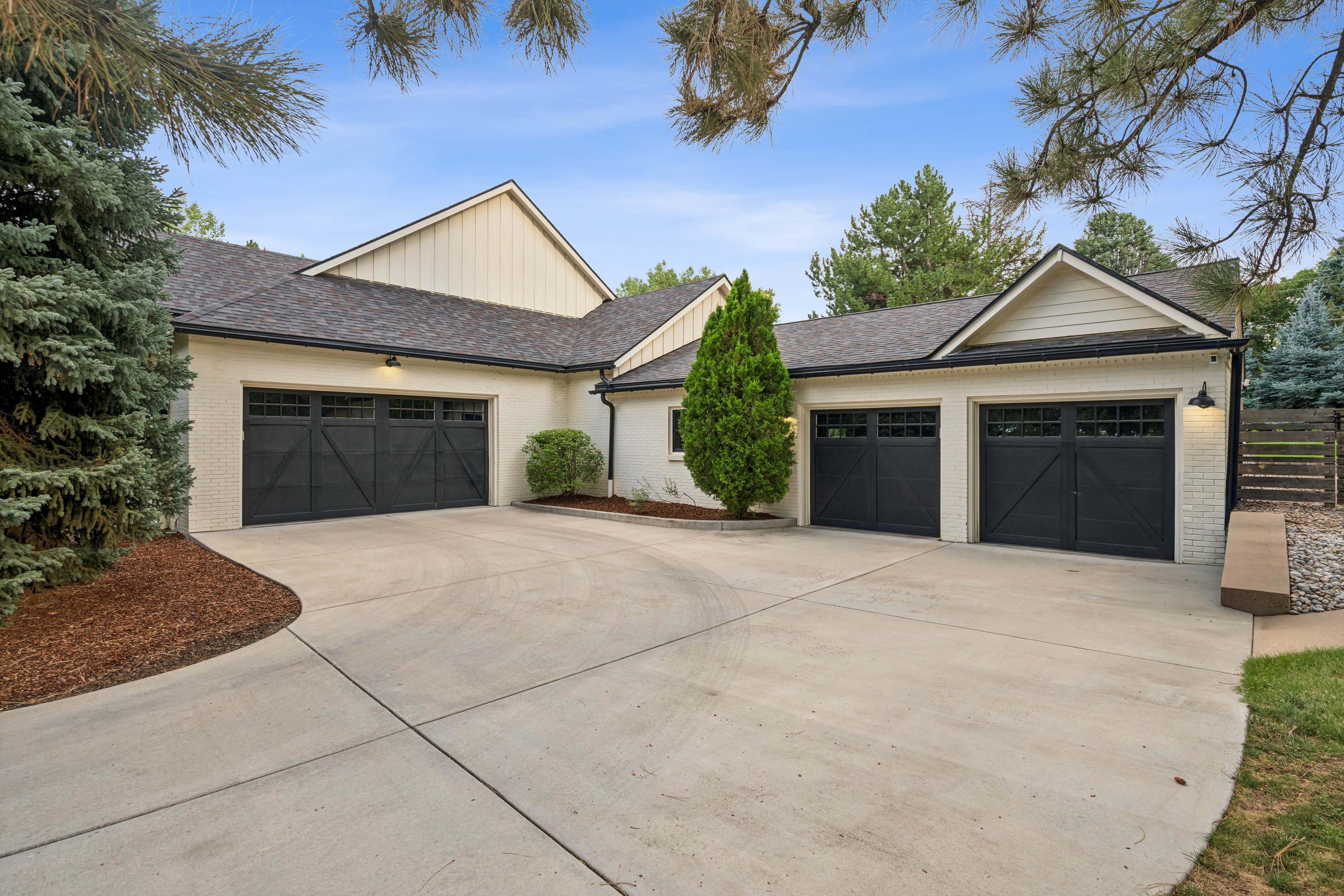  Modern Cherry Hills Masterpiece: Rare Main-Floor Luxury - 物件實景