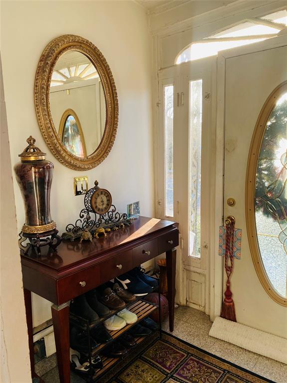 Yonkers, New York, 10710, United States, 3 Bedrooms Bedrooms, ,2 BathroomsBathrooms,Residential,For Sale,1982503