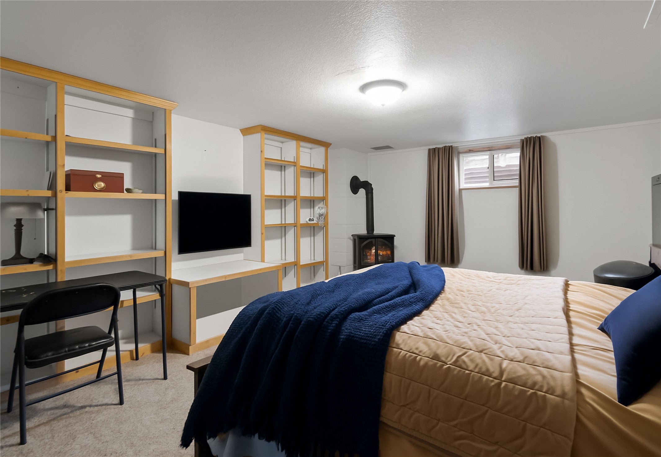 Bigfork, Montana, 59911, United States, 4 Bedrooms Bedrooms, ,2 BathroomsBathrooms,Residential,For Sale,1992095