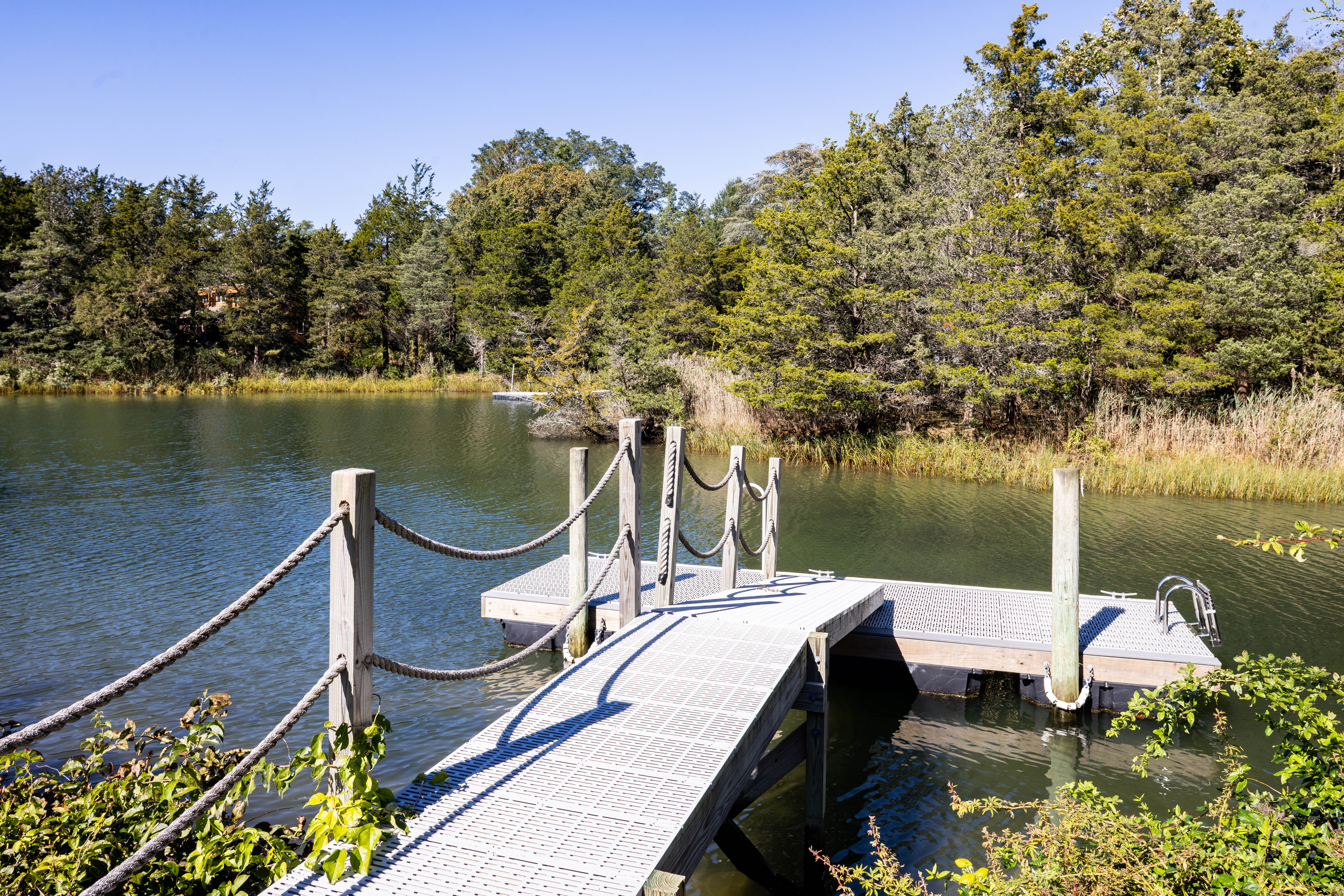  225 Lakeside Drive S, Southold, NY, 11971 - 物件實景