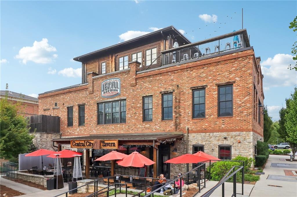 Alpharetta, Georgia, 30009, United States, 5 Bedrooms Bedrooms, ,4 BathroomsBathrooms,Residential,For Sale,1976407