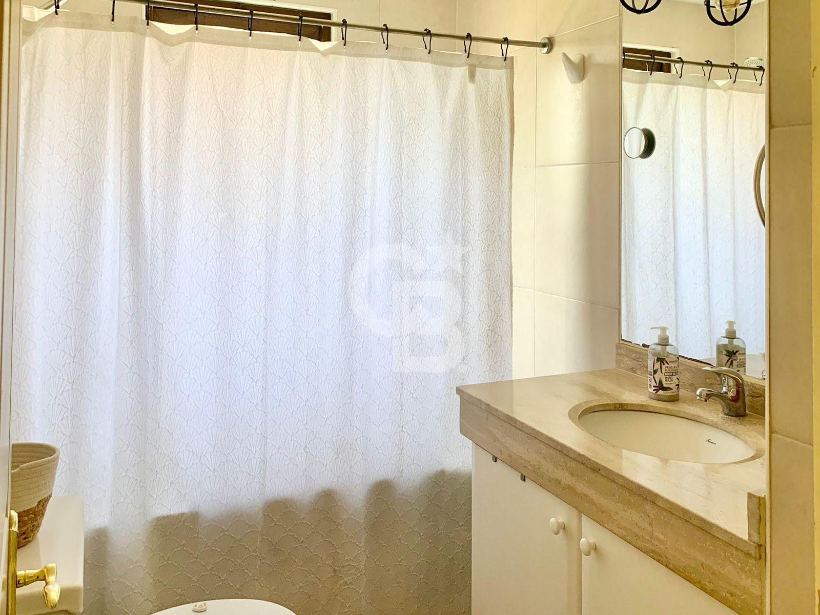 Lo Barnechea, Chile, 5 Bedrooms Bedrooms, ,4 BathroomsBathrooms,Residential,For Sale,1992100