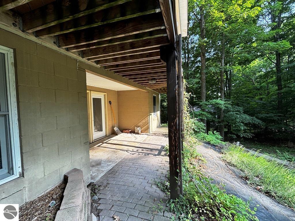 Traverse City, Michigan, 49684, United States, 3 Bedrooms Bedrooms, ,2 BathroomsBathrooms,Residential,For Sale,1882557