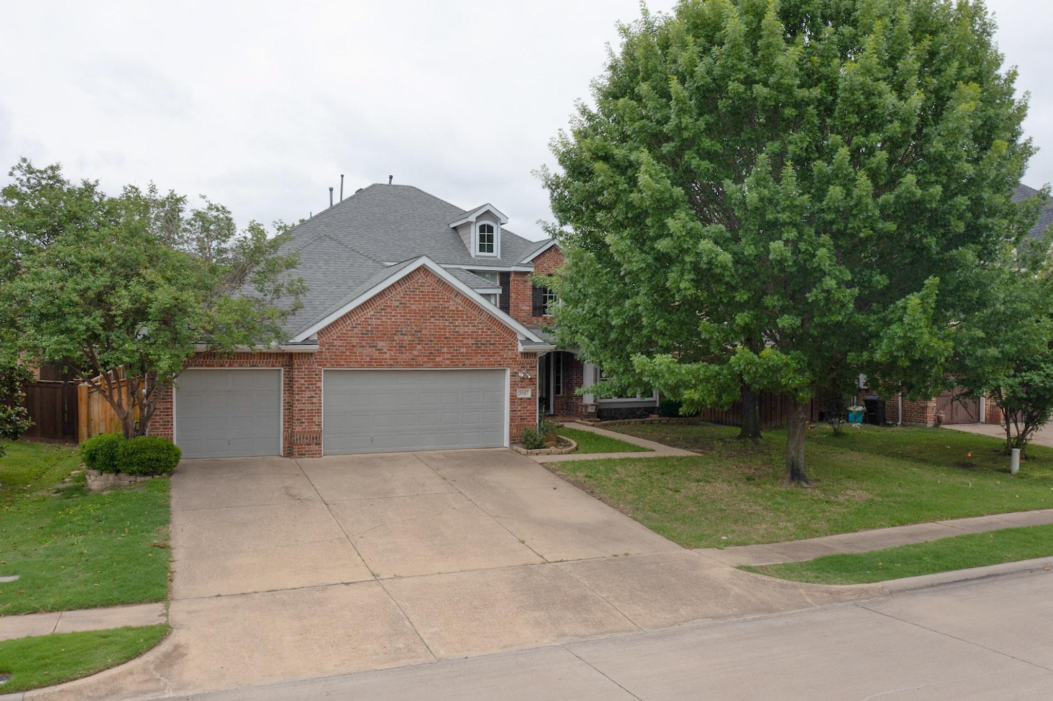 Grand Prairie, Texas, 75054, United States, 4 Bedrooms Bedrooms, ,3 BathroomsBathrooms,Residential,For Sale,1971624