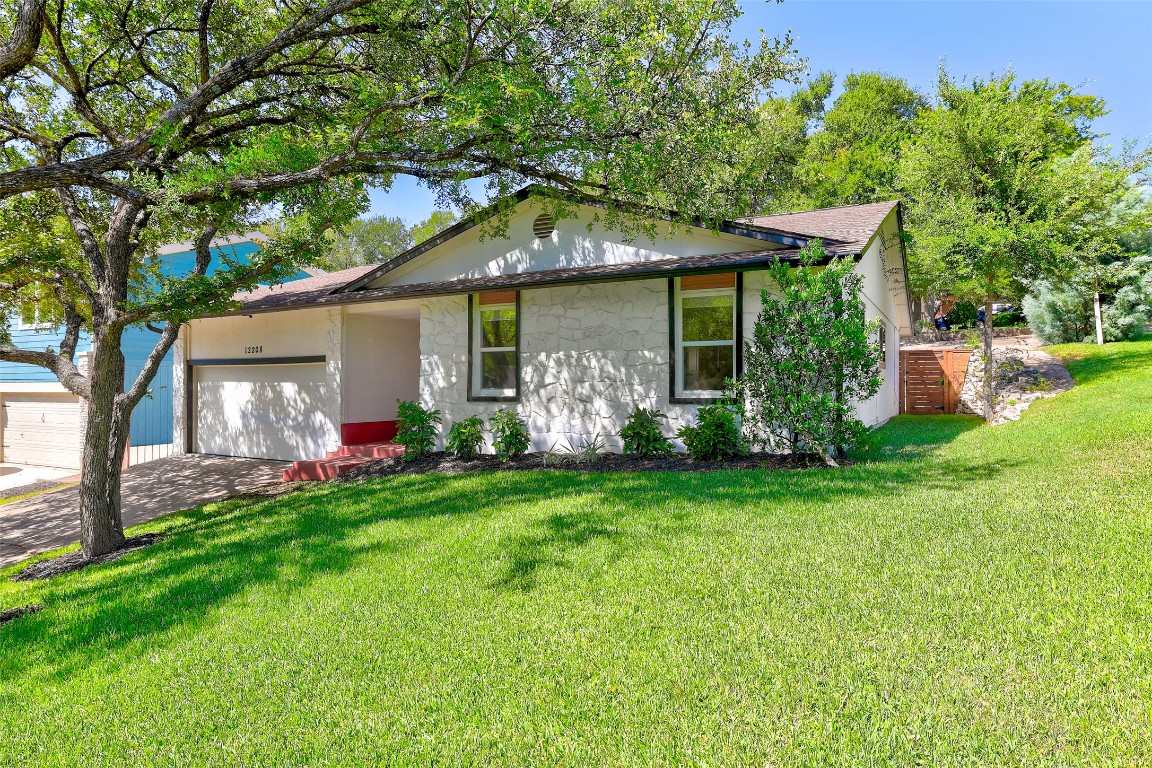 Austin, Texas, 78759, United States, 3 Bedrooms Bedrooms, ,2 BathroomsBathrooms,Residential,For Sale,1932047