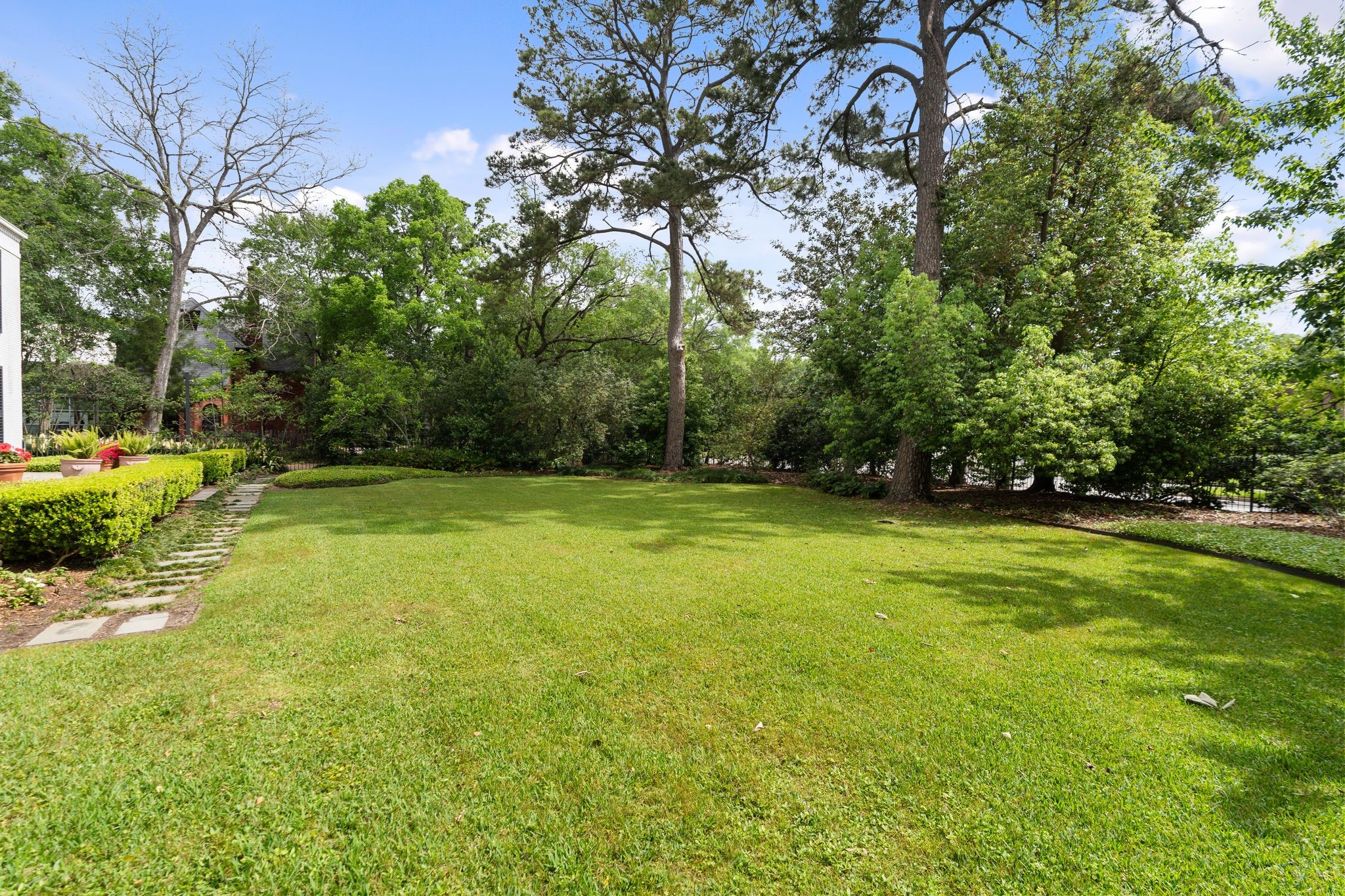  1604 Kirby Drive - 物件實景