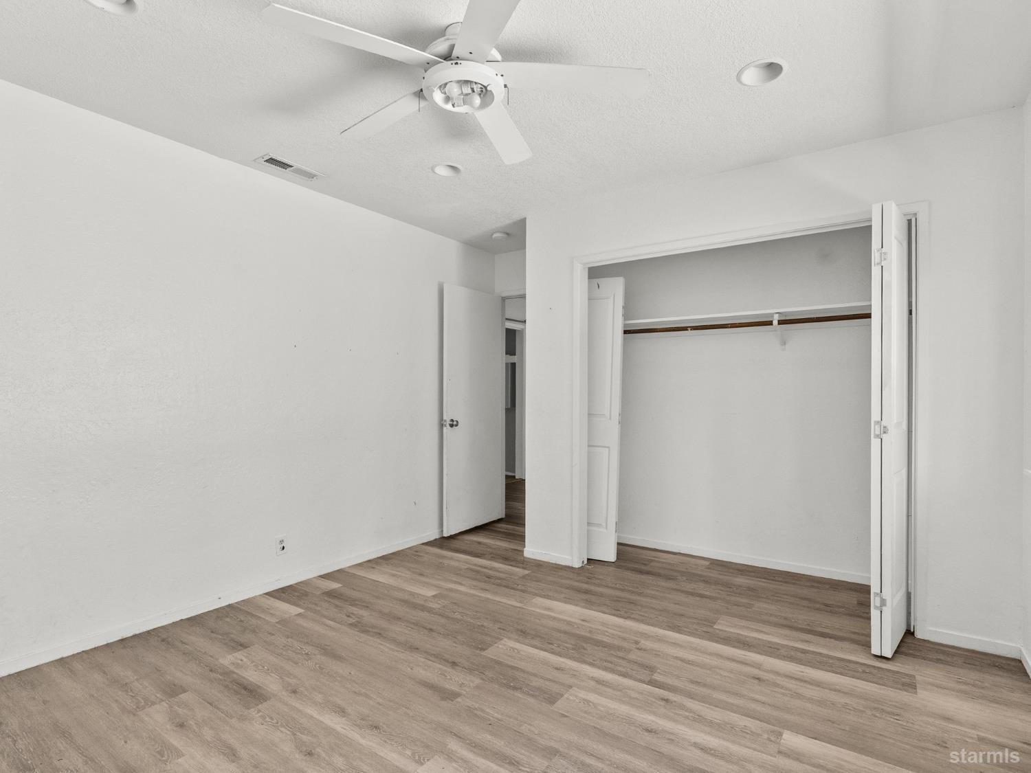 South Lake Tahoe, California, 96150, United States, 3 Bedrooms Bedrooms, ,2 BathroomsBathrooms,Residential,For Sale,1737061