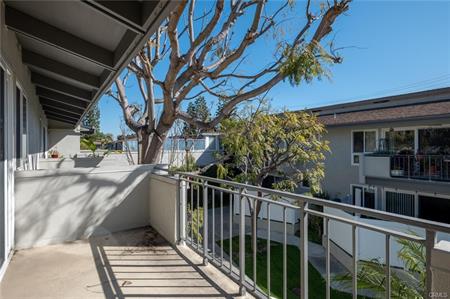 Torrance, California, 90503, United States, 1 Bedroom Bedrooms, ,1 BathroomBathrooms,Residential,For Sale,1914244