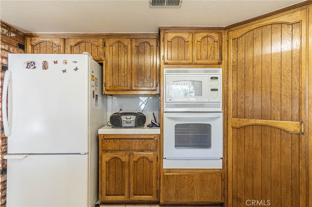 Hesperia, California, 92345, United States, 3 Bedrooms Bedrooms, ,3 BathroomsBathrooms,Residential,For Sale,1923948