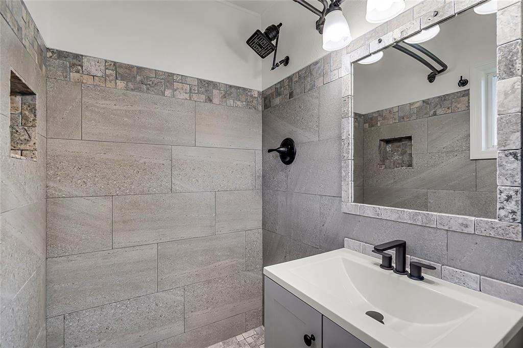 Geneva, Florida, 32732, United States, 3 Bedrooms Bedrooms, ,2 BathroomsBathrooms,Residential,For Sale,1897642