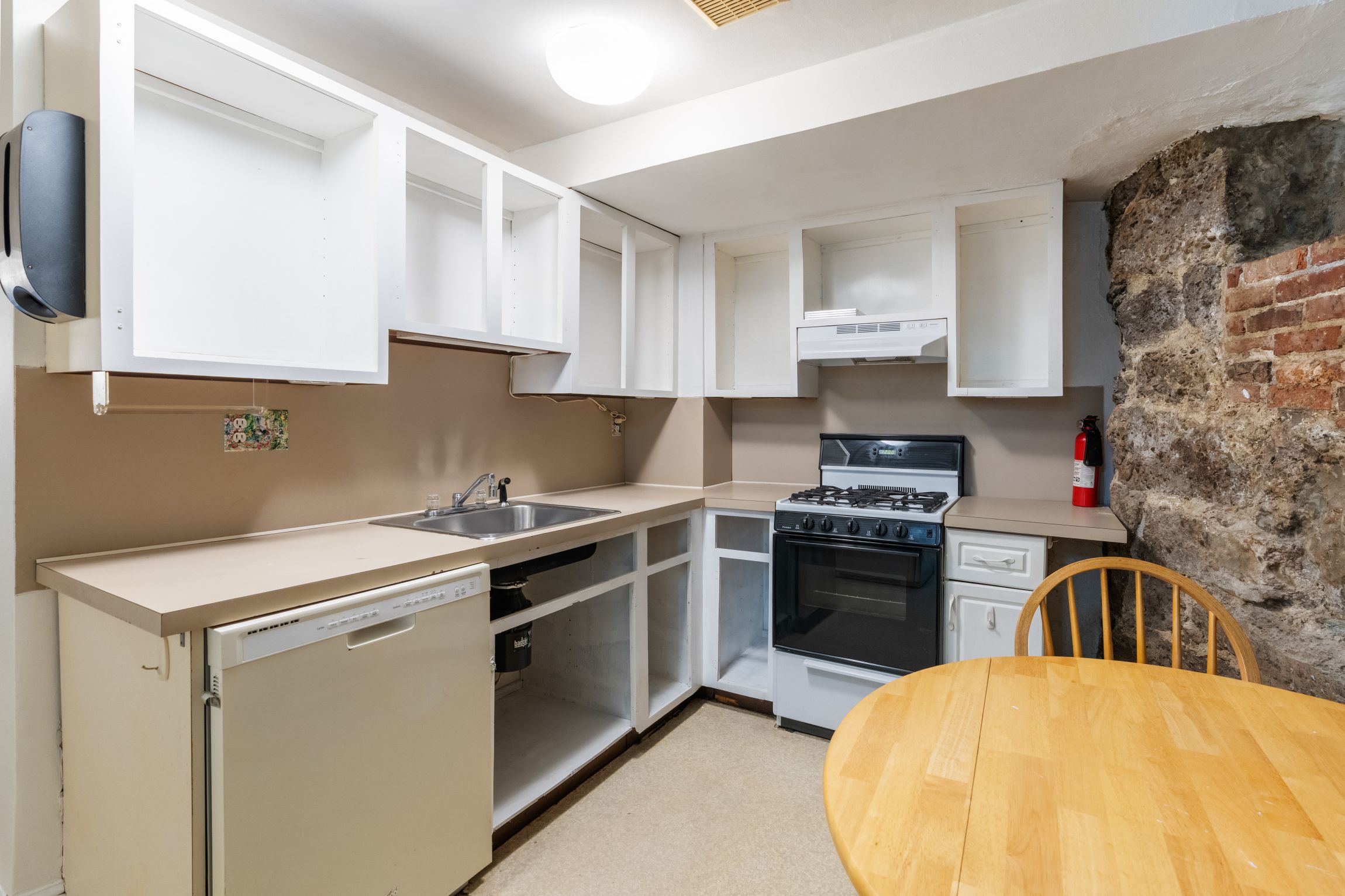  93 Waltham St, Boston, MA, 02118 - 物件實景