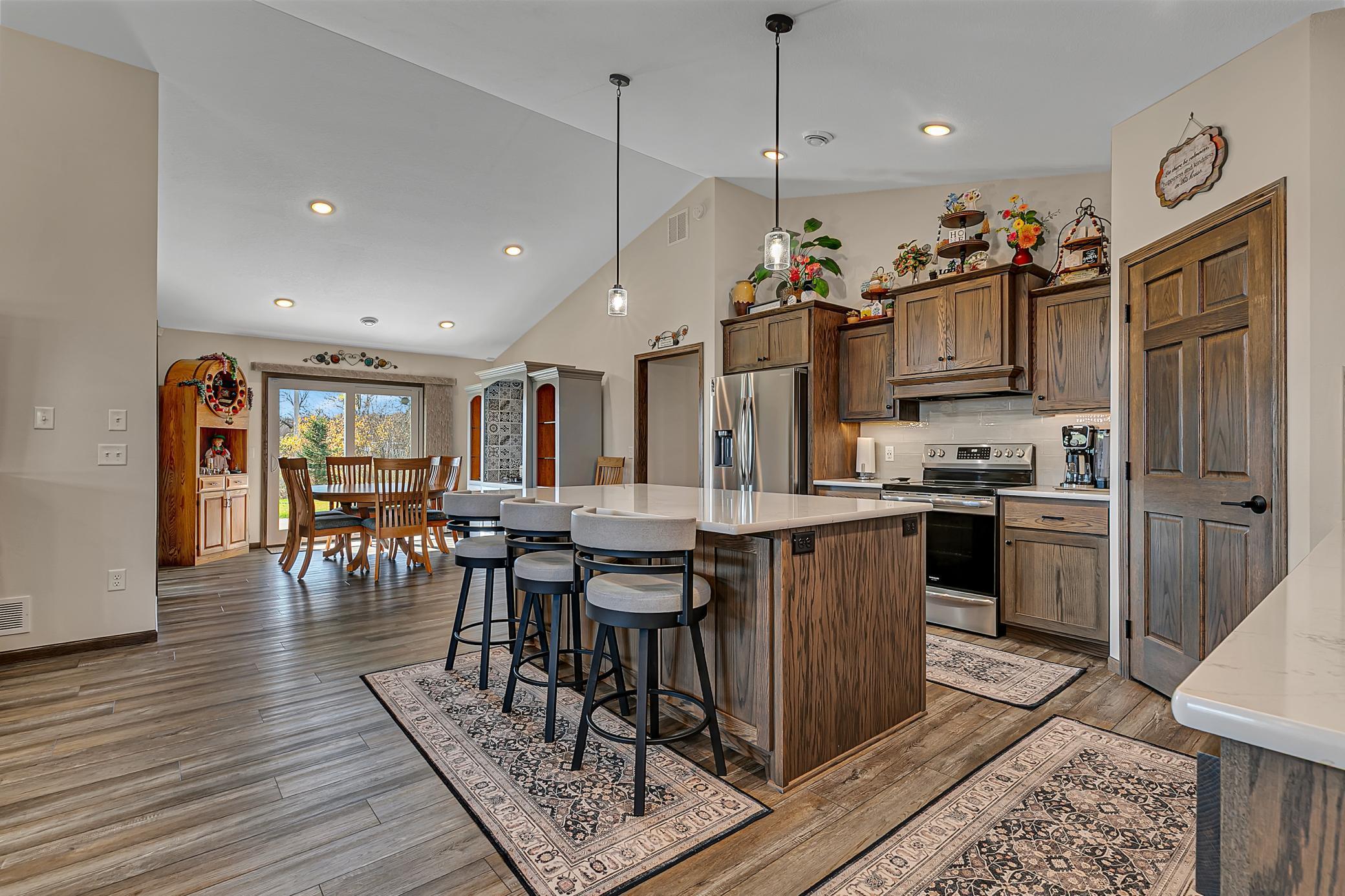 Saint Joseph, Minnesota, 56374, United States, 3 Bedrooms Bedrooms, ,2 BathroomsBathrooms,Residential,For Sale,1988630