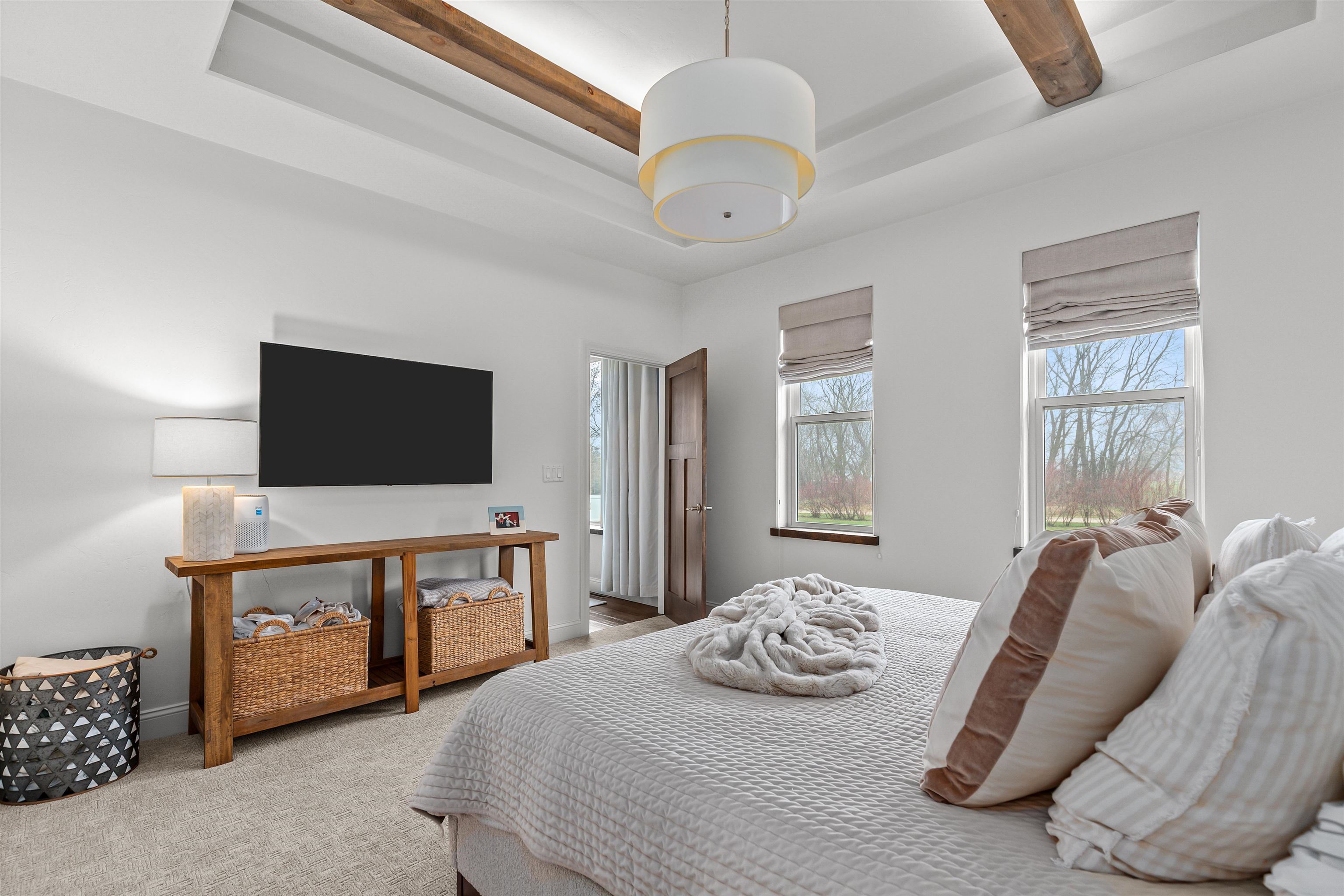 Greenville, Wisconsin, 54942-8126, United States, 6 Bedrooms Bedrooms, ,5 BathroomsBathrooms,Residential,For Sale,2040409