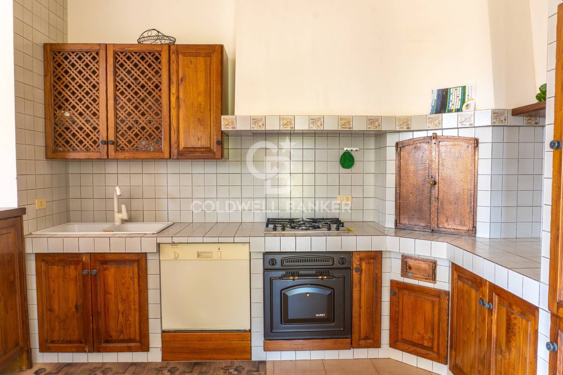 Fasano, Brindisi, 72015, IT, 8 Bedrooms Bedrooms, ,6 BathroomsBathrooms,Residential,For Sale,1787397