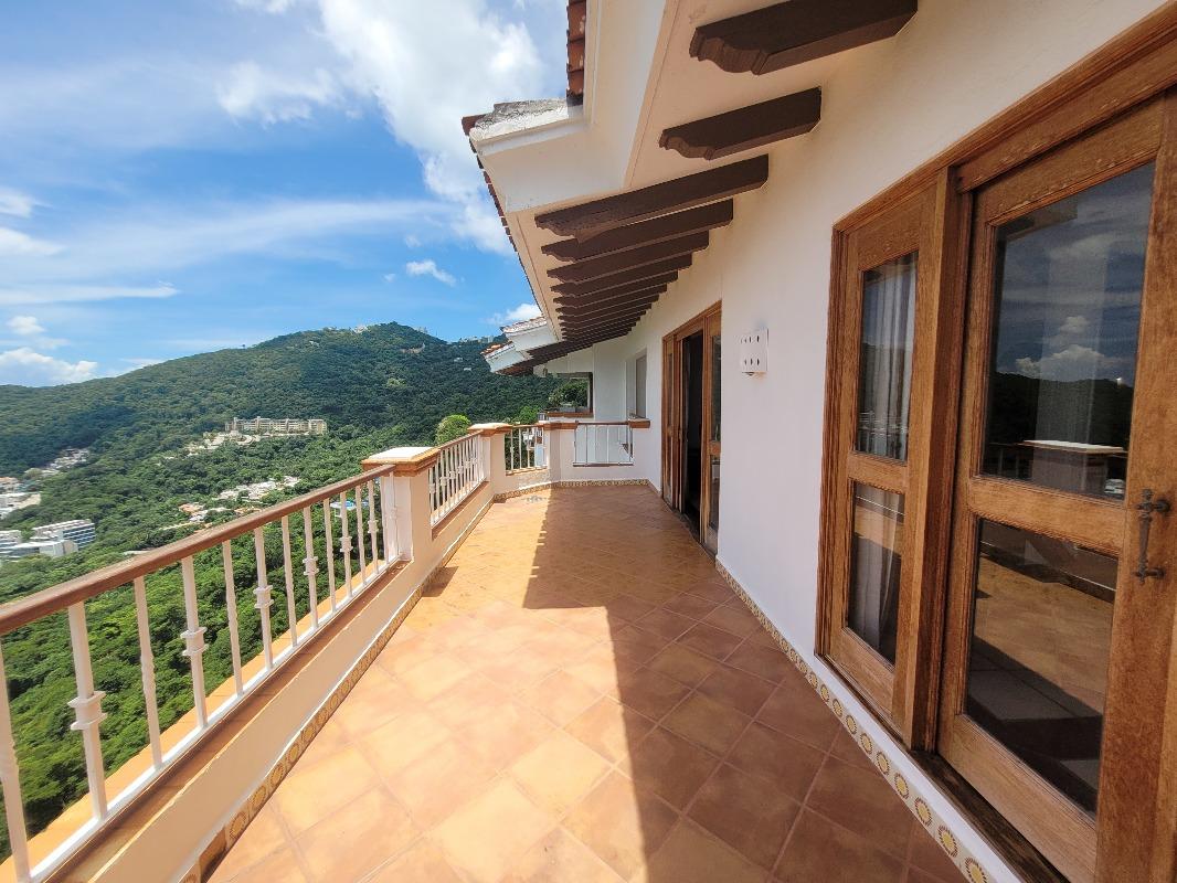 Carretera Esc?nica Km 14, Acapulco de Juárez, Guerrero, 39880, Mexico, 3 Bedrooms Bedrooms, ,4 BathroomsBathrooms,Residential,For Sale,Carretera Esc?nica Km 14,1613939