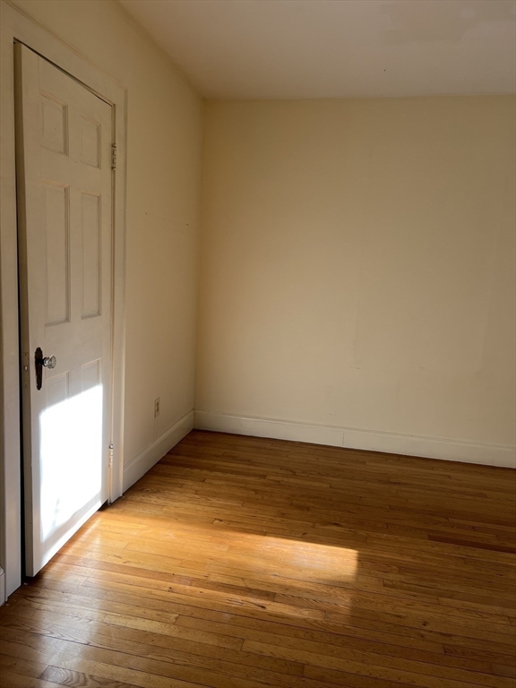 Framingham, Massachusetts, 01702, United States, 4 Bedrooms Bedrooms, ,2 BathroomsBathrooms,Residential,For Sale,1967080