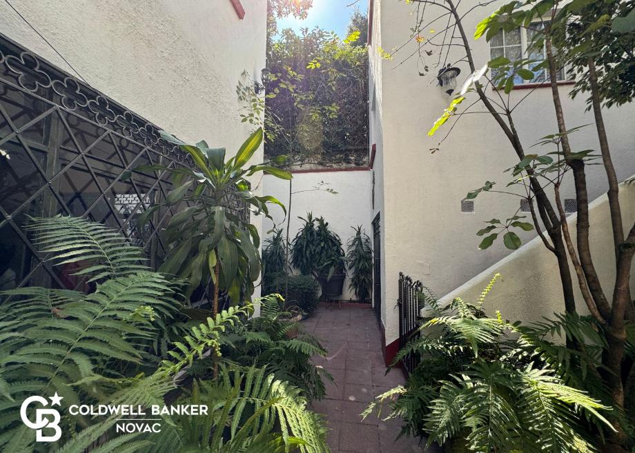 Mazatlan, Cuauhtémoc, Ciudad de México, 06140, Mexico, 4 Bedrooms Bedrooms, ,3 BathroomsBathrooms,Residential,For Sale,Mazatlan,1672225
